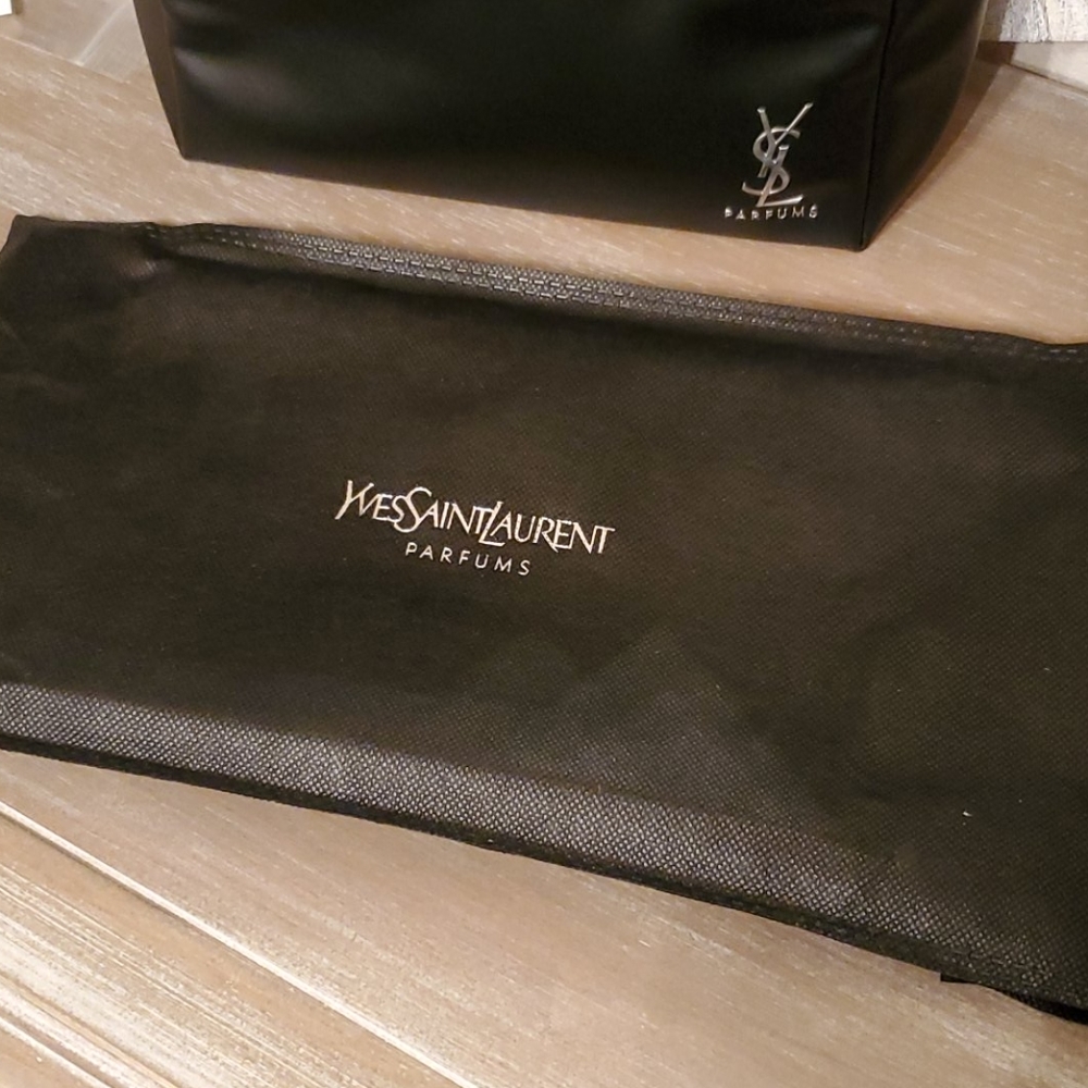 Yves Saint Laurent Black Leather Cosmetic Pouch with Silver Logo - Picture 8 of 9